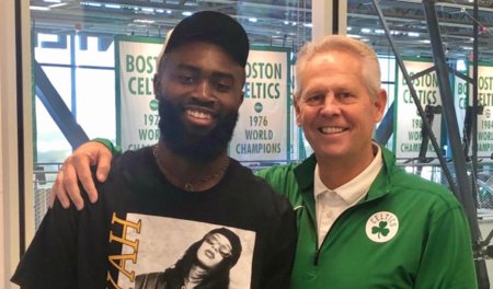 西蒙尼：瓦伦是一支风格多变的球队，球员信任教练更重要（西蒙尼：瓦伦战术多元，球员信任主帅更关键）