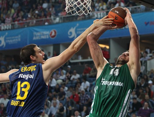 官方：帕尔马签下38岁西班牙门将瓜伊塔，顶替受伤的铃木彩艳（帕尔马官宣签下38岁西班牙门将瓜伊塔，顶替伤停的铃木彩艳）