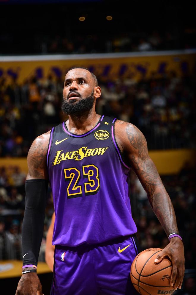 葡体主帅：拜仁是欧洲最强的球队，我们将竭尽全力去争胜（葡萄牙体育主帅：拜仁堪称欧洲最强，我们会拼尽全力争取胜利）