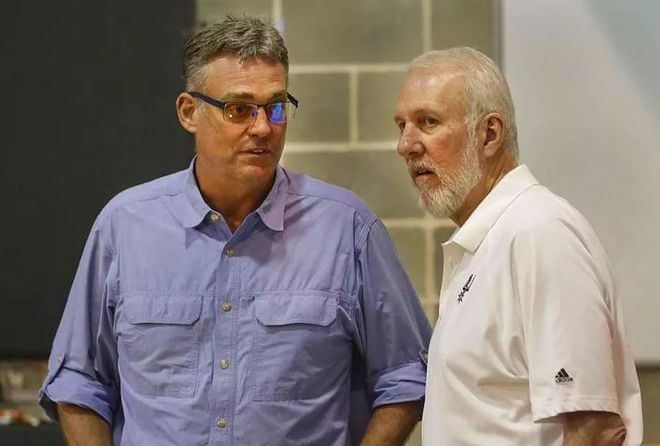 官方：26岁的前比利时国脚、国米旧将范赫斯登退役（26岁比利时前国脚、国米旧将范赫斯登官宣退役）