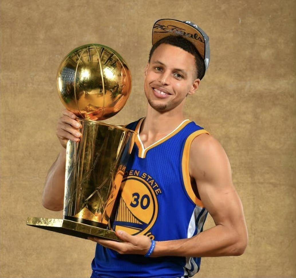 RMC：帕尔多仍面临国家队选择困境，西班牙与比利时机会各异（RMC：帕尔多仍纠结国家队归属，西班牙与比利时机会不一）